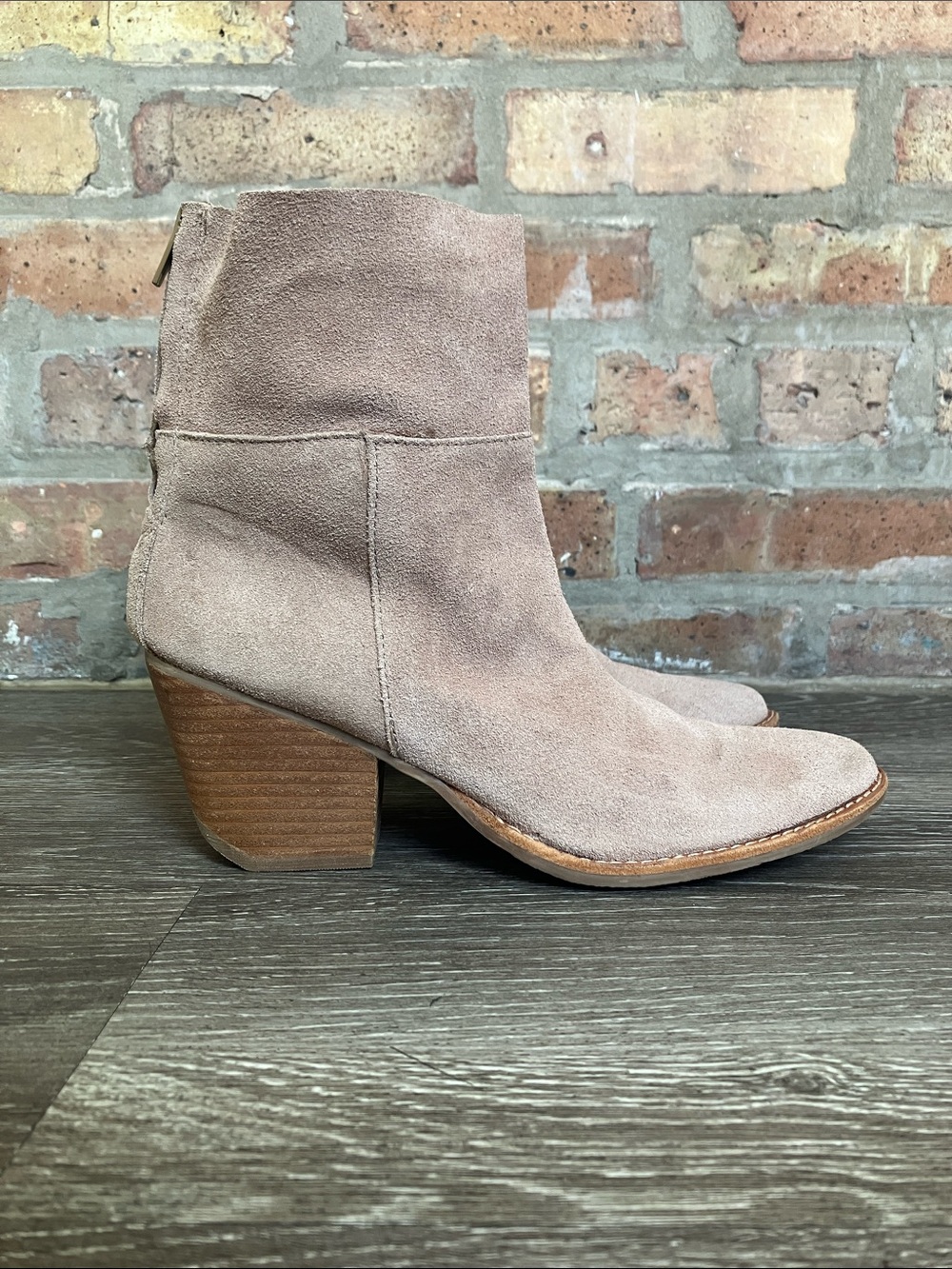Matisse Shamus Suede Ankle Booties in Taupe